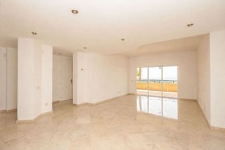 Piso en venta en Elviria en Marbella