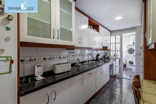 Piso en venta en Cervantes en Granada
