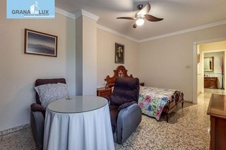 Piso en venta en Cervantes en Granada