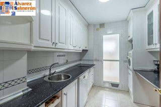 Piso en venta en Almanjáyar en Granada