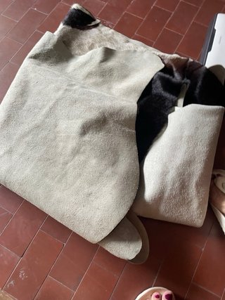 Tappeto in vera pelle bianco e nero