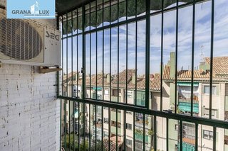 Piso en venta en Polígono Cartuja – La Paz en Granada