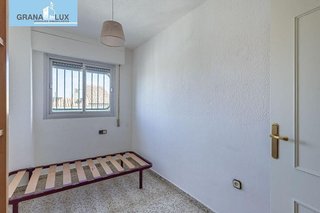 Piso en venta en Polígono Cartuja – La Paz en Granada