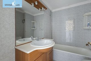 Piso en venta en Polígono Cartuja – La Paz en Granada