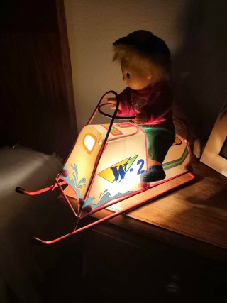 Lámpara infantil de mesita