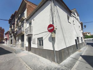 Piso en venta en Zona Ayuntamiento en Alhendín