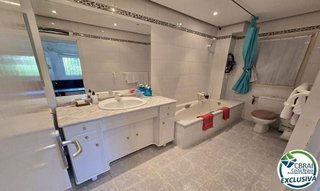 Piso en venta en Empuriabrava en Castelló d´Empúries