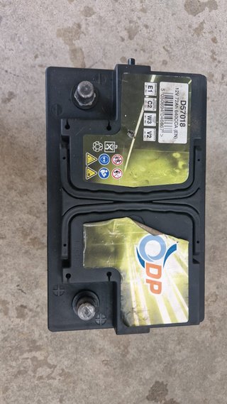 Batería Coche 12V 72Ah 640CCA D57018