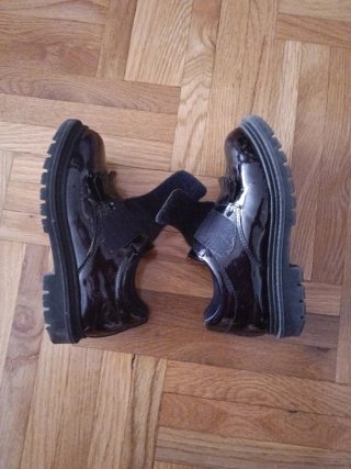 Zapatos de charol negros para colegio