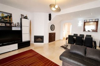 Casa adosada en venta en Las Lomas de Río Verde en Marbella