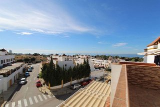 Casa adosada en venta en Las Lomas de Río Verde en Marbella