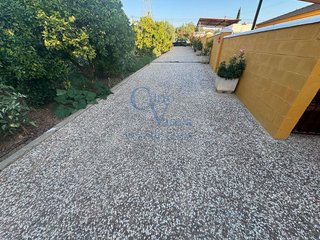 Casa rural en venta en Montequinto en Dos Hermanas