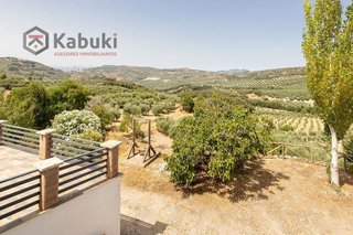 Chalet en venta en Montefrío