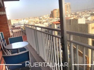 Piso en alquiler en Carolinas Altas en Alicante