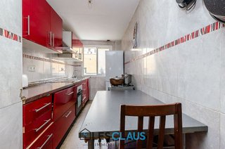 Piso en venta en La Bordeta en Barcelona