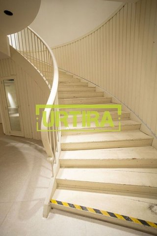 Local comercial en alquiler en Centro en San Sebastián-Donostia