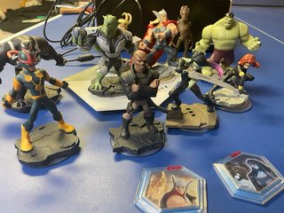 Disney Infinity Marvel Figuras y Juego