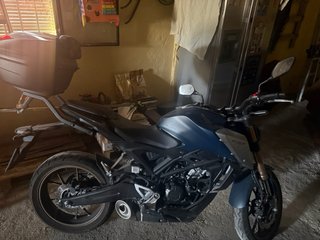 Honda CB125R Naked Negra/Gris