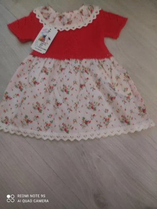 Vestido bebé fresas y encaje