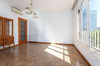 Piso en venta en Sants en Barcelona