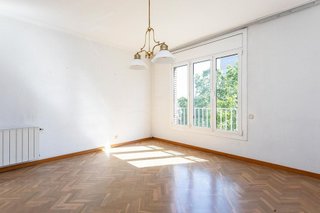 Piso en venta en Sants en Barcelona