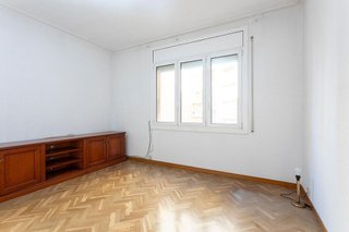 Piso en venta en Sants en Barcelona