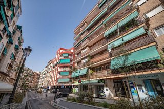Piso en venta en Camino de Ronda - Rosaleda en Granada