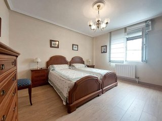 Piso en venta en El Polígono en Gijón