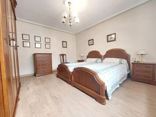 Piso en venta en El Polígono en Gijón