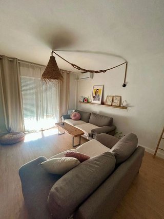 Piso en venta en Reyes en Parla