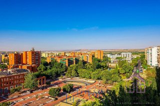 Piso en venta en La Espinilla - Parque Blanco en Coslada