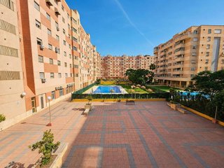 Piso en venta en Teatinos en Málaga