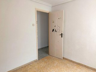 Piso en venta en Carolinas Bajas en Alicante