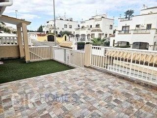 Casa adosada en venta en Altos - La Florida en Orihuela