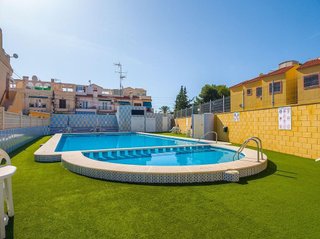 Chalet en venta en La Siesta - El Salado - Torreta en Torrevieja