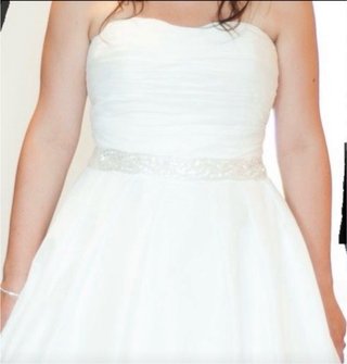 Vestido de Novia Blanco con Cinturón y zapatos