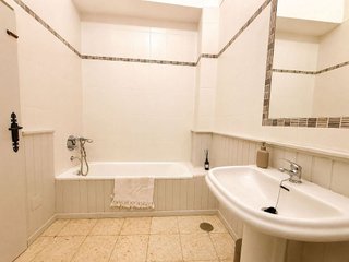 Casa adosada en venta en Gaucín
