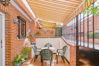 Casa adosada en venta en Almanjáyar en Granada