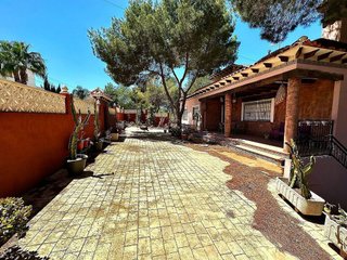 Chalet en venta en San Miguel de Salinas