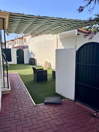 Casa adosada en venta en Las Canteras - El Almendral en Puerto Real