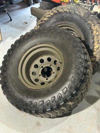 5 llantas Suzuki samurai y neumáticos 33/12,50/15