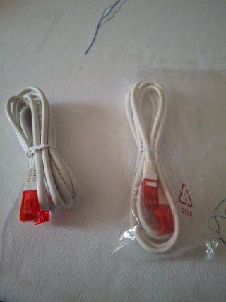 2 Cables de Red Ethernet Blancos