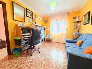 Chalet en venta en La Granja-La Colina-Los Pastores en Algeciras