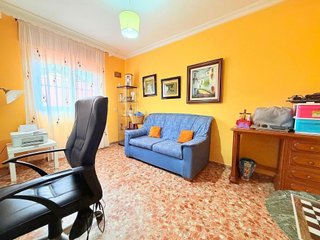 Chalet en venta en La Granja-La Colina-Los Pastores en Algeciras