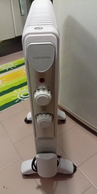 Radiador de mica eléctrico Thomson 1500W
