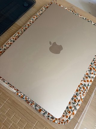 MacBook Air 13,6” M4 (2025) – Blanco Estrella