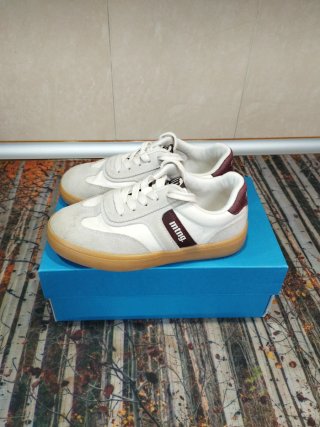 Zapatillas Mustang niña talla 32