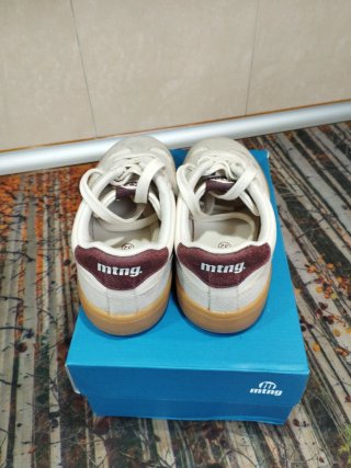 Zapatillas Mustang niña talla 32