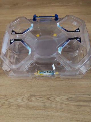 Pista Beyblade 2 Niveles