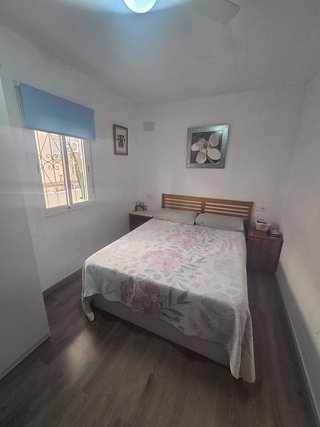 Piso en venta en Los Ángeles - Cruz de Caravaca en Almería